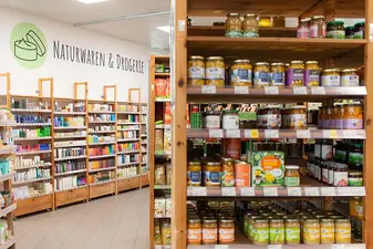 Bio-Lebensmittel und Naturkosmetik im Biomarkt Dresden-Neustadt