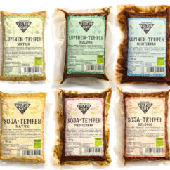 Verschiedene Sorten Sojatempeh und Lupinen-Tempeh von Umani Kulturgut