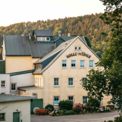 Das Gebäude der Rolle Mühle Frontansicht