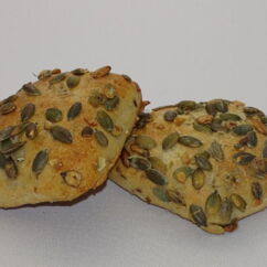 Kürbiskernbrötchen von der Biokonditorei und -bäckerei Bucheckchen