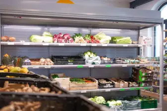 Frischeregal im Biomarkt