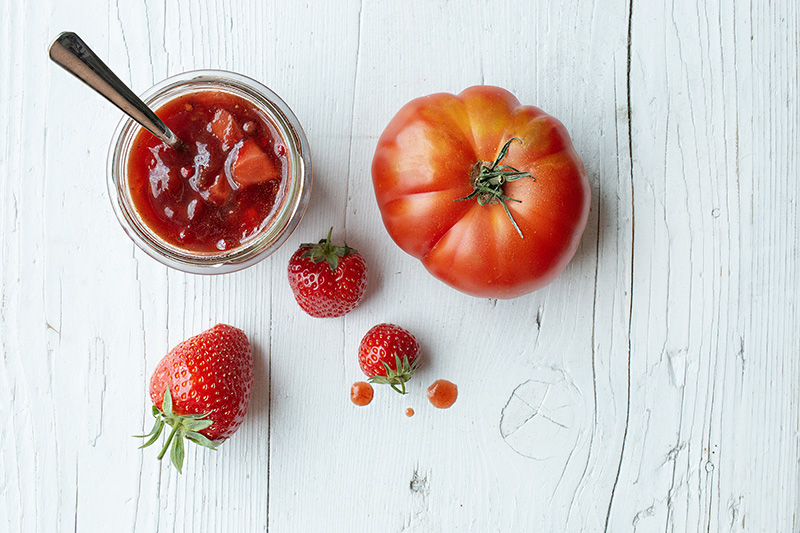 Tomaten Erdbeer Marmelade mit Chili - VG Verbrauchergemeinschaft eG