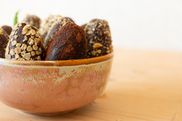 Schoko Eier mit Erdnussbutter