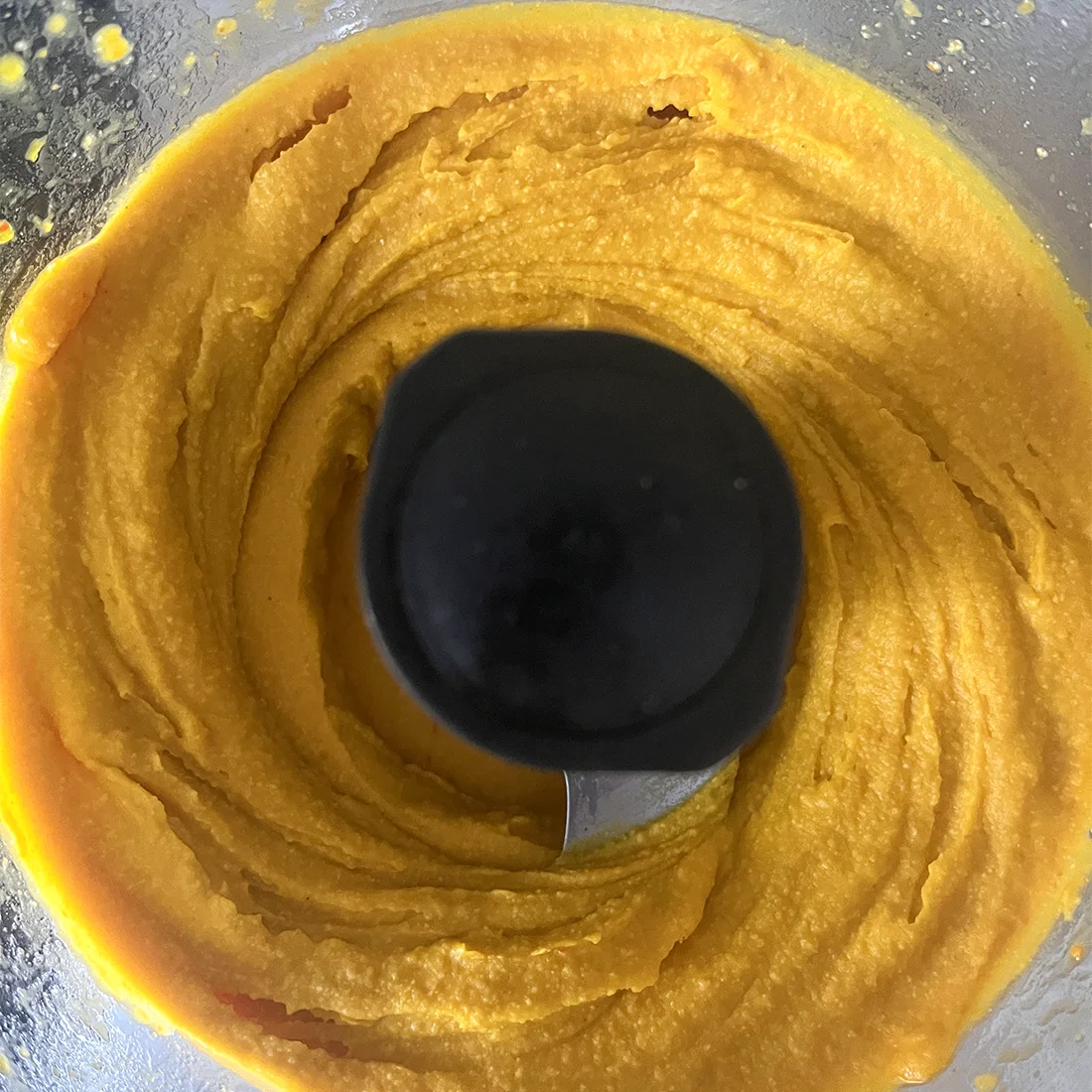 pürierter Kürbis im Mixer