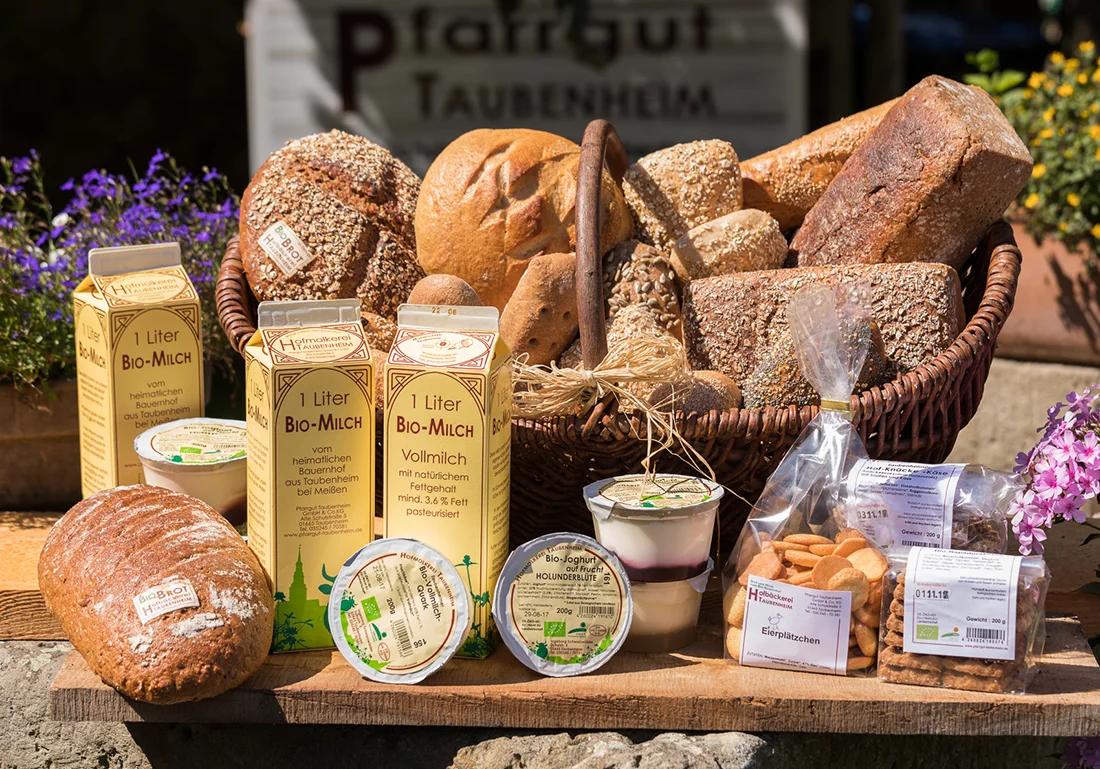 Bio Milch und Molkereiprodukte, Bio-Brot und Kekse aus Taubenheim